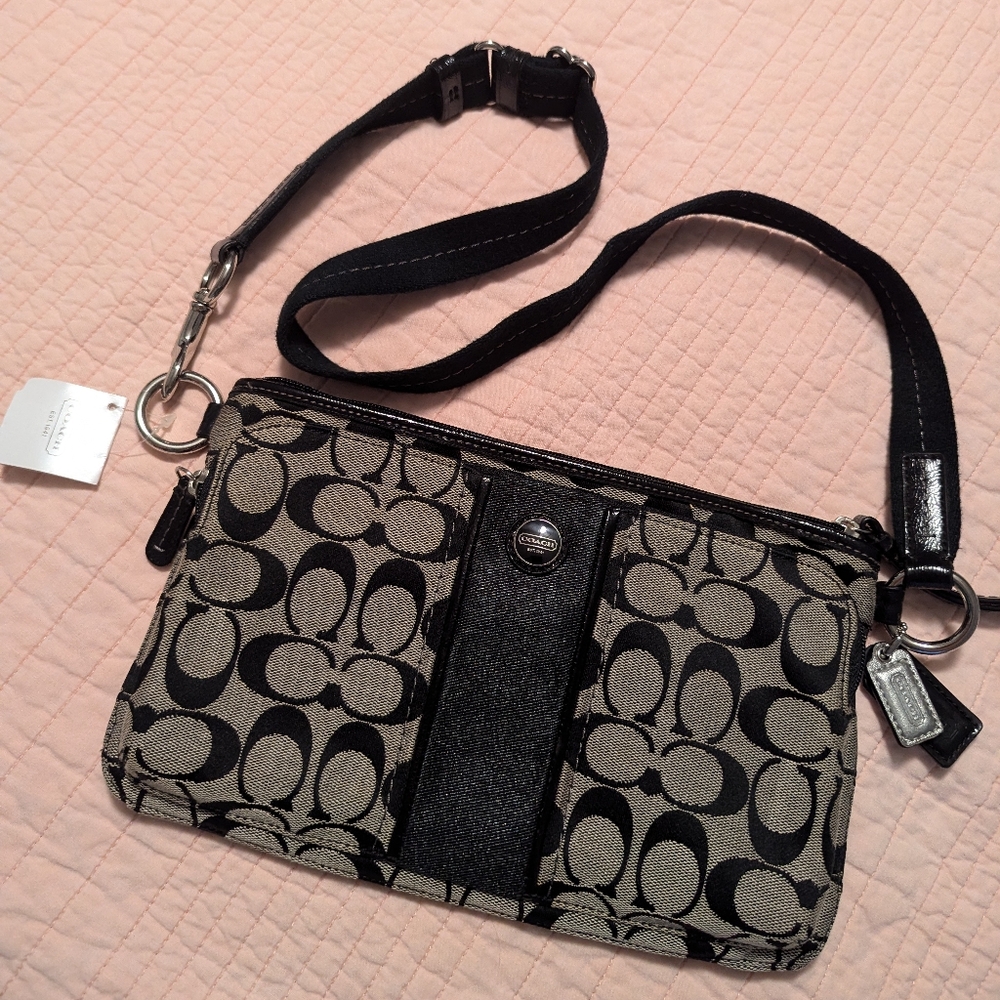 Black/gray Coach logo bag